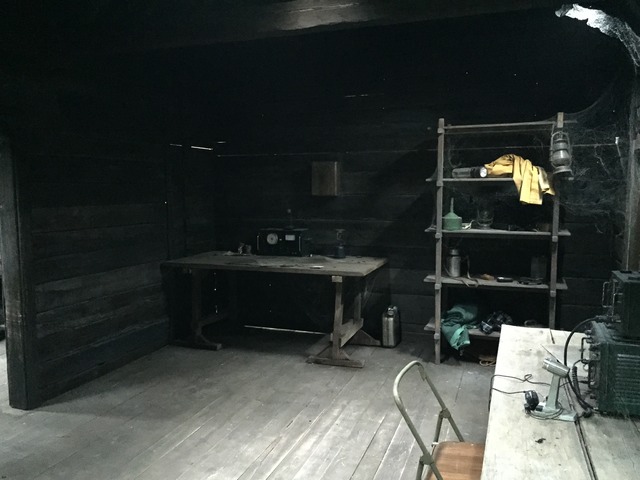 84.1_Int.Rangers station_Set Build